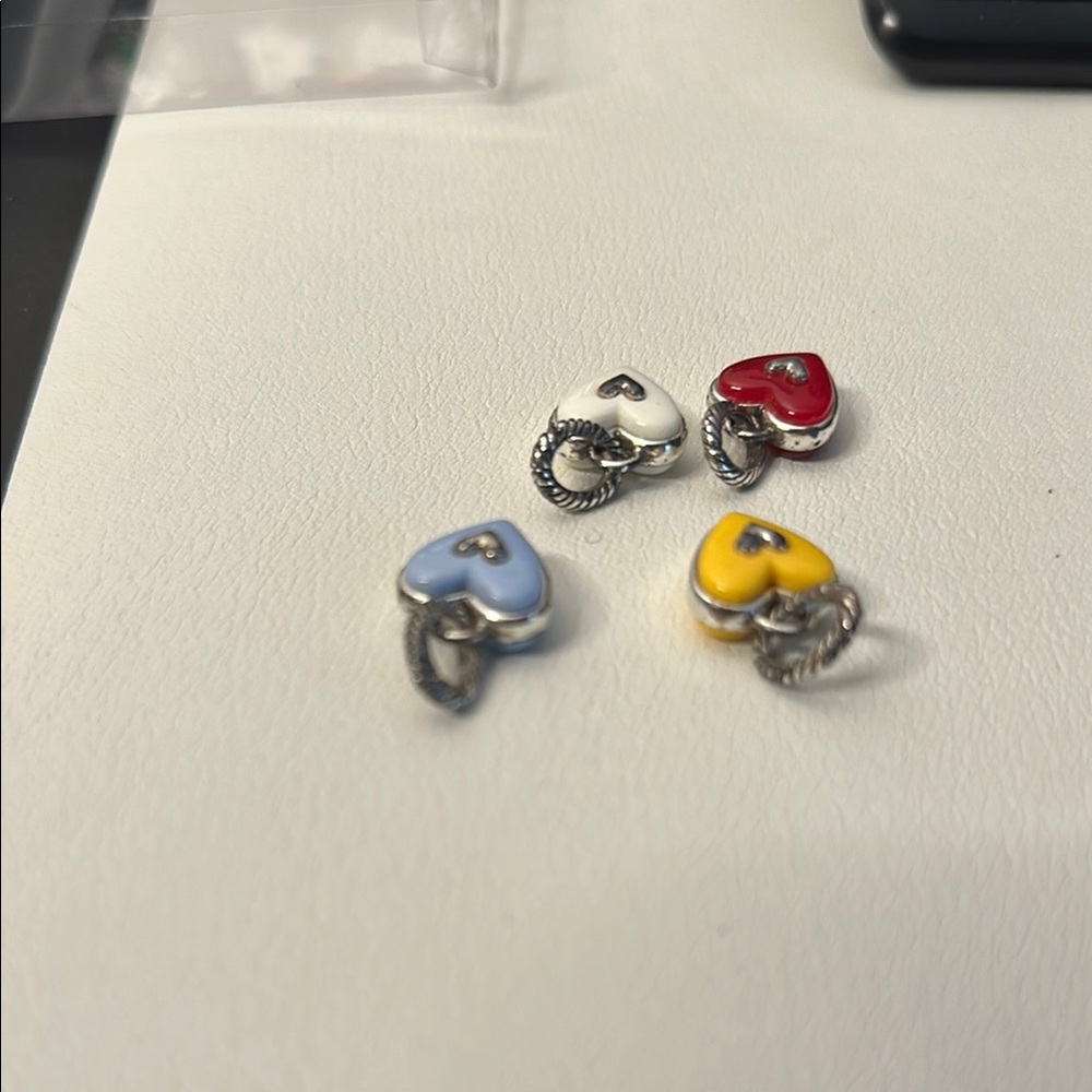 Brighton Heart Charms - Valentine candies Blue, Yellow, White, Red - Picture 8 of 8